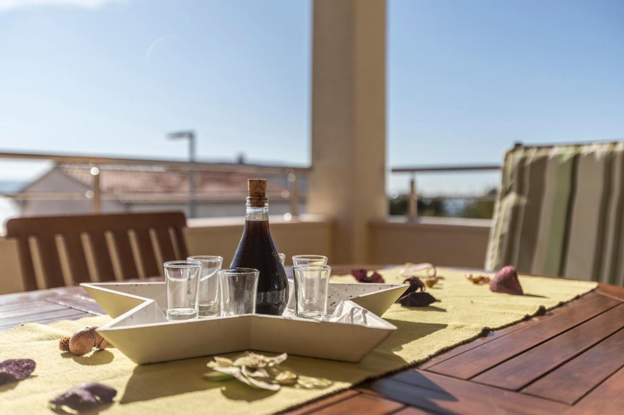Apart Sa Terasom 250M Od Plaze,Parking,Wi Fi,Rostilj Trogir Exterior photo