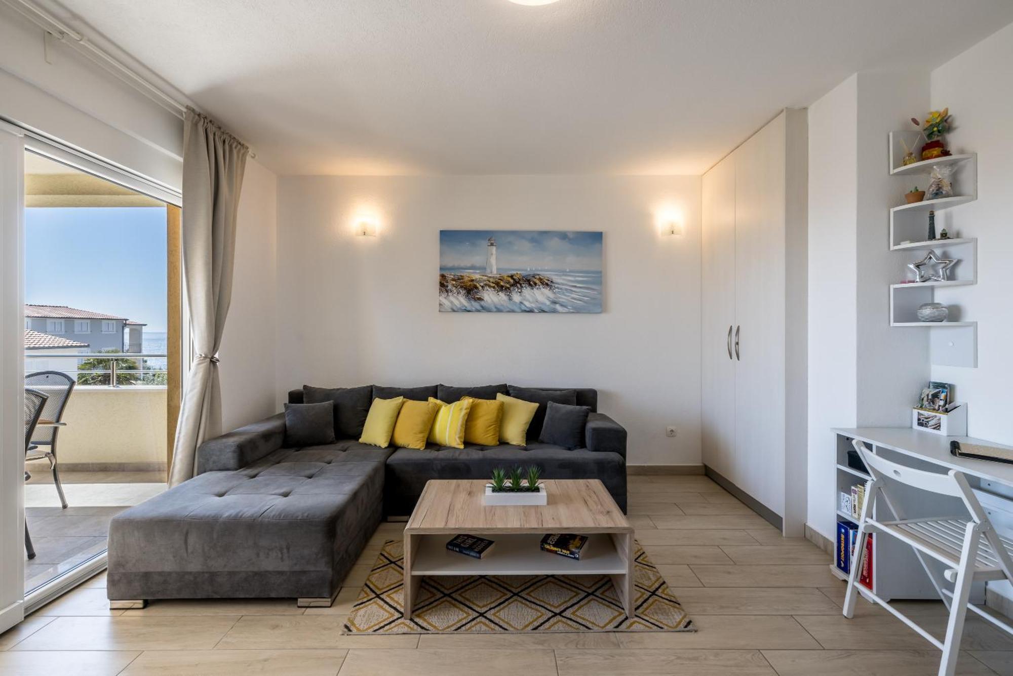 Apart Sa Terasom 250M Od Plaze,Parking,Wi Fi,Rostilj Trogir Exterior photo